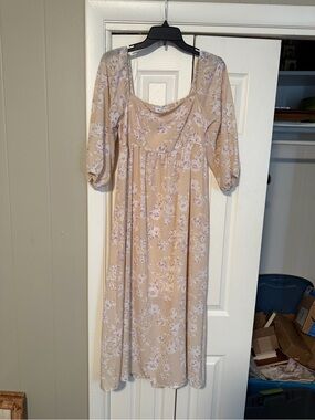 Gilli Beige Floral Square-Neck Maxi Dress with Puff Sleeves